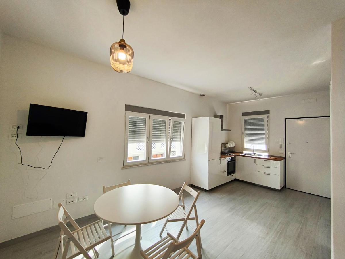Cytrus Apartament Villa Marina di Massa Eksteriør bilde
