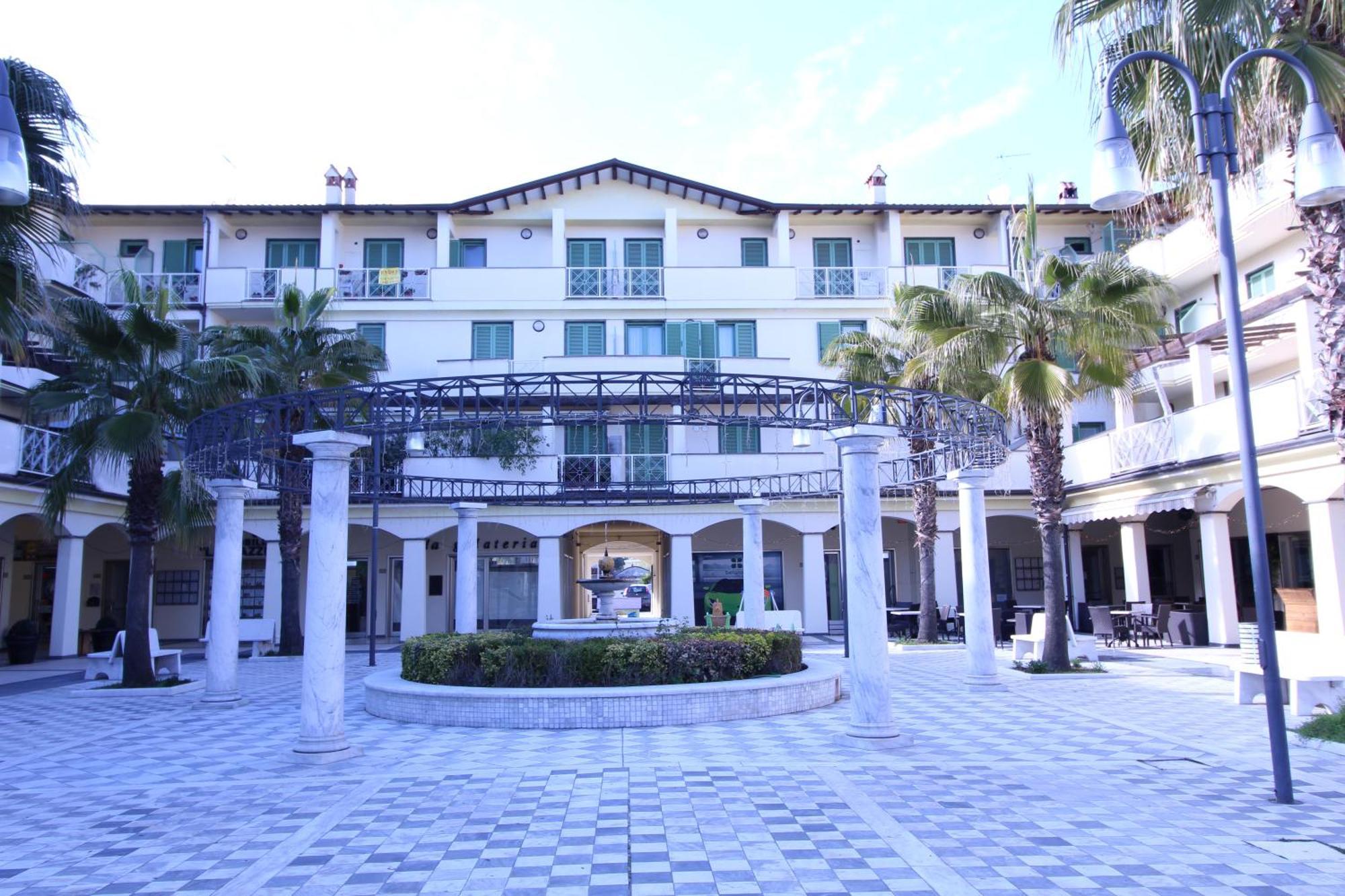 Cytrus Apartament Villa Marina di Massa Eksteriør bilde
