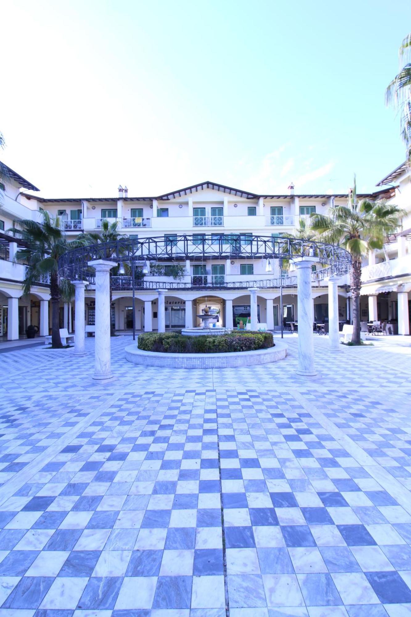 Cytrus Apartament Villa Marina di Massa Eksteriør bilde